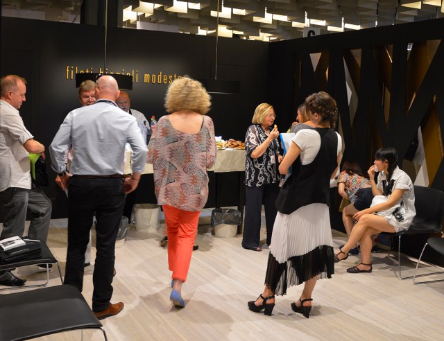 xenofon_ritsopoulos_designmaker_agdsdesignstudio_machina_allestimenti_pittiimagine_pittifilati_summer2014_intheboxlab_cartoneignifugo