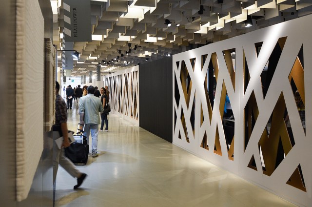 xenofon_ritsopoulos_designmaker_agdsdesignstudio_machina_allestimenti_pittiimagine_pittifilati_summer2014_intheboxlab_cartoneignifugo