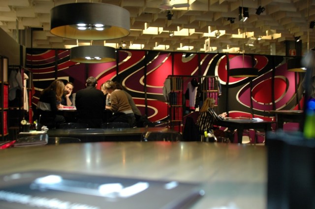 Xenofon_Ritsopoulos_designer_Biagioli _Modesto_Filati_spa_Pitti_Filati_edawards_exhibition_design2 (Medium)