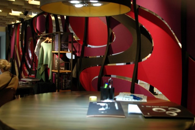 Xenofon_Ritsopoulos_designer_Biagioli _Modesto_Filati_spa_Pitti_Filati_edawards_exhibition_design6 (Medium)